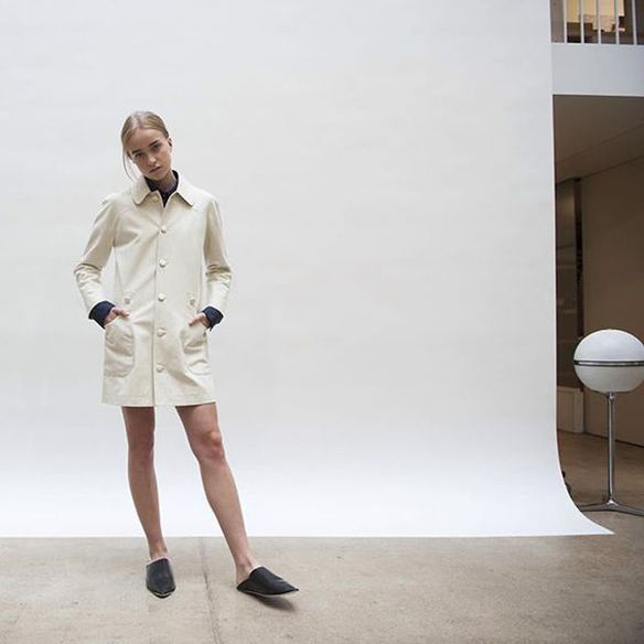 15-colgadas-de-una-percha-15-lwl-looks-we-love-outfits-babouches-babuchas-calzado-footwear-it-shoe-15