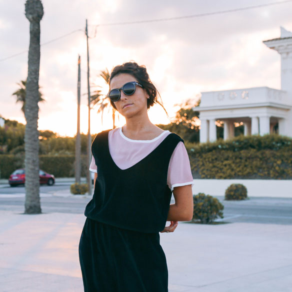 15-colgadas-de-una-percha-bebofi-mono-jumpsuit-bambas-trainers-1