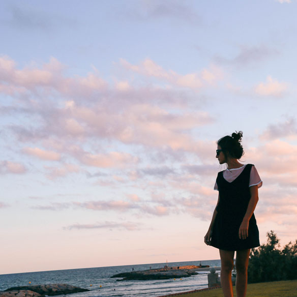 15-colgadas-de-una-percha-bebofi-mono-jumpsuit-bambas-trainers-2