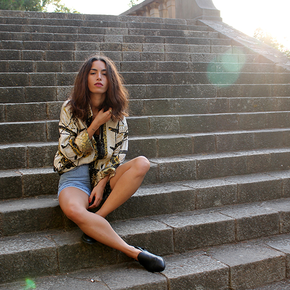 15-colgadas-de-una-percha-blanche-camisa-vintage-shirt-shorts-2