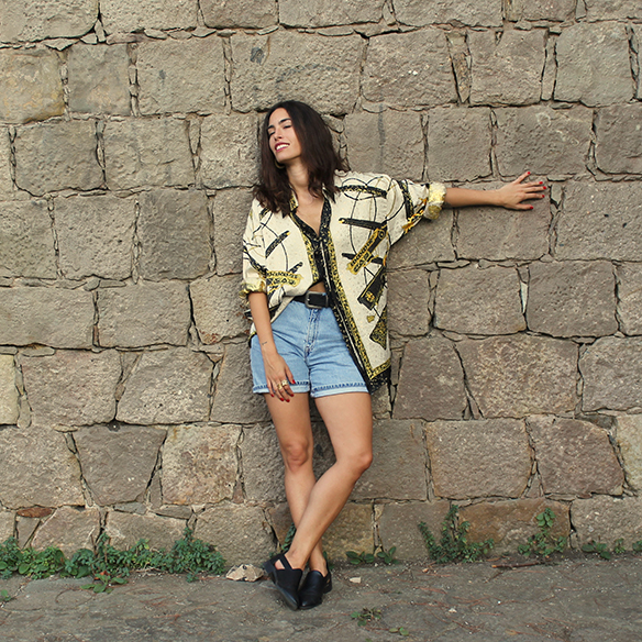 15-colgadas-de-una-percha-blanche-camisa-vintage-shirt-shorts-9