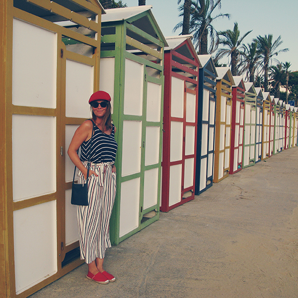 15-colgadas-de-una-percha-carla-kissler-rayas-marineras-sailor-stripes-rojo-red-blue-azul-boina-beret-culottes-ethnic-etnico-1