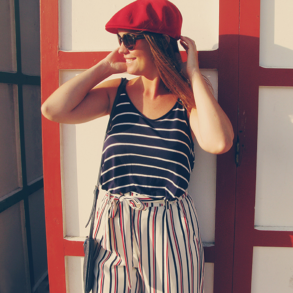 15-colgadas-de-una-percha-carla-kissler-rayas-marineras-sailor-stripes-rojo-red-blue-azul-boina-beret-culottes-ethnic-etnico-6