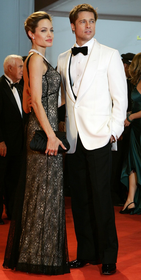 15-colgadas-de-una-percha-the-style-of-brangelina-el-estilo-de-angelina-jolie-brad-pitt-hollywood-13