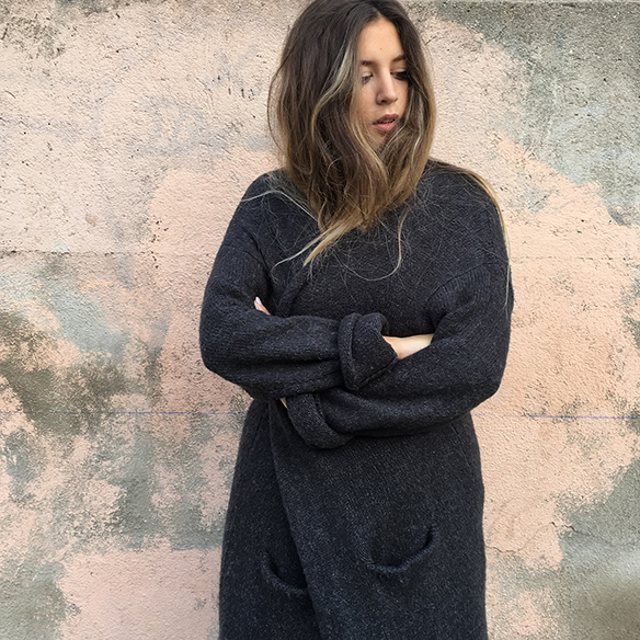 15-colgadas-de-una-percha-anna-duarte-must-have-rosa-pink-mini-jersey-lana-xl-wool-jacket-2