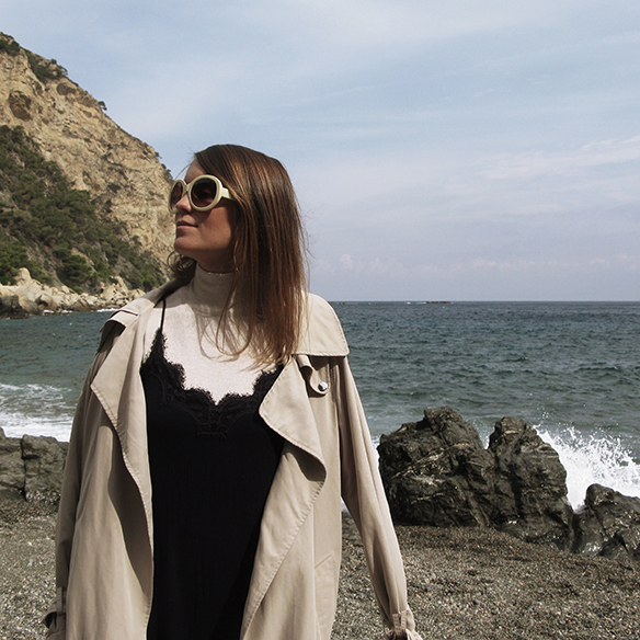 15-colgadas-de-una-percha-carla-kissler-layering-slip-dress-jumper-jersey-vestido-lencero-capas-must-have-fw-oi-7