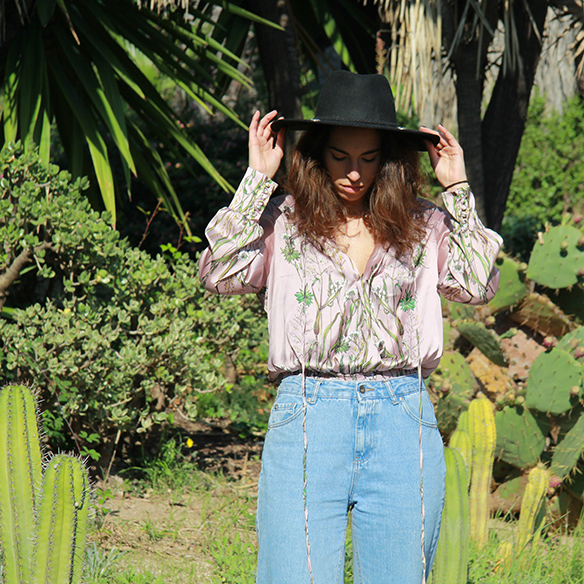 15-colgadas-de-una-percha-blanche-body-jeans-sombrero-hat-booties-botines-2