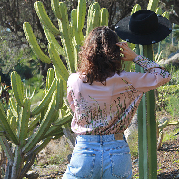 15-colgadas-de-una-percha-blanche-body-jeans-sombrero-hat-booties-botines-4