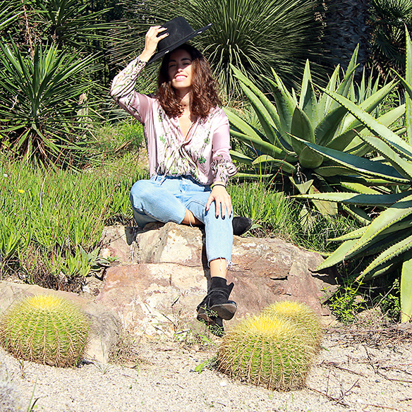 15-colgadas-de-una-percha-blanche-body-jeans-sombrero-hat-booties-botines-6