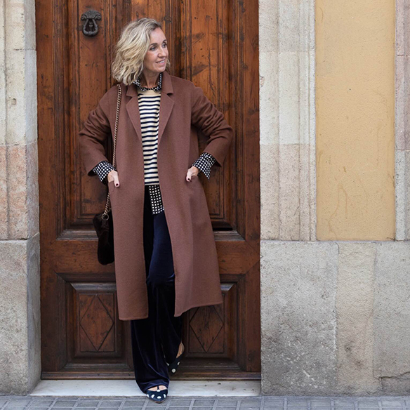 15-colgadas-de-una-percha-maica-jau-lunares-polka-dots-velvet-terciopelo-rayas-stripes-8