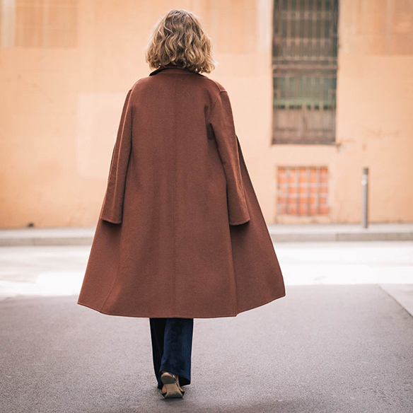 15-colgadas-de-una-percha-maica-jau-lunares-polka-dots-velvet-terciopelo-rayas-stripes-9