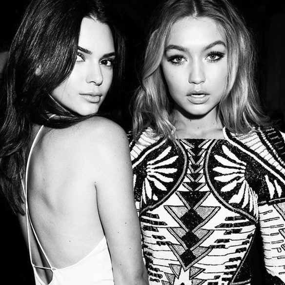 15-colgadas-de-una-percha-the-style-of-zipi-y-zape-kendall-jenner-gigi-hadid-models-estilo-modelos-28