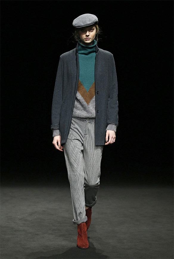 15-colgadas-de-una-percha-las-sorpresas-de-la-080-bcn-fashion-moda-barcelona-desfile-yerse-12