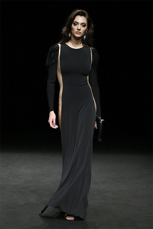 15-colgadas-de-una-percha-las-sorpresas-de-la-080-bcn-fashion-moda-barcelona-desfile-ze-garcia-7