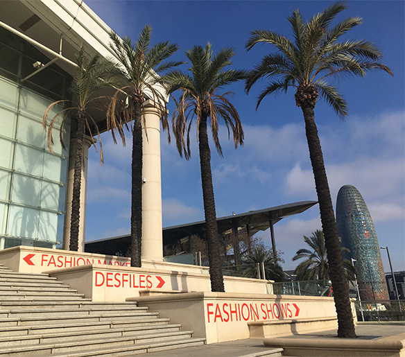 15-colgadas-de-una-percha-las-sorpresas-de-la-080-bcn-fashion-moda-barcelona-desfiles-2