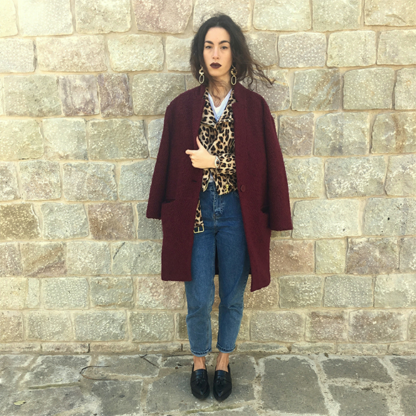 15-colgadas-de-una-percha-blanche-animal-print-leopard-biker-chaqueta-leopardo-abrigo-burdeos-burgundy-coat-mocasines-loafers-10