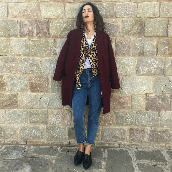 15-colgadas-de-una-percha-blanche-animal-print-leopard-biker-chaqueta-leopardo-abrigo-burdeos-burgundy-coat-mocasines-loafers-7